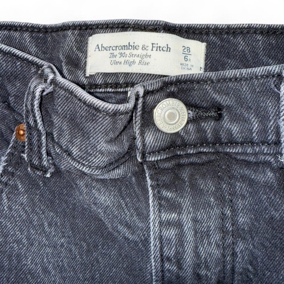 Abercrombie & Fitch The 90s Straight Ultra High Rise Curve Love Black 28/6R - Picture 6 of 9